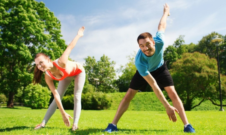 历史首次女裁判担任中超主裁，董方雨将执法西海岸vs亚泰